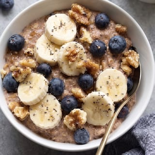 Crunch-Berry Oatmeal